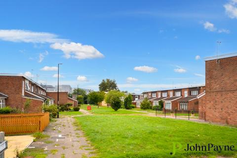 3 bedroom terraced house to rent, Fielding Close, Walsgrave, Coventry, West Midlands, CV2