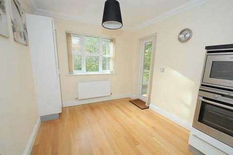 2 bedroom flat for sale, Chine Crescent Road, West Cliff, Bournemouth