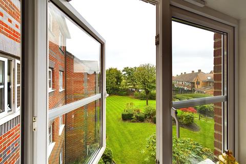 1 bedroom retirement property for sale, Paxton Court, Marvels Lane, London, SE12