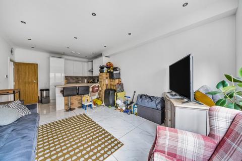 1 bedroom flat to rent, Penerley Road Catford SE6