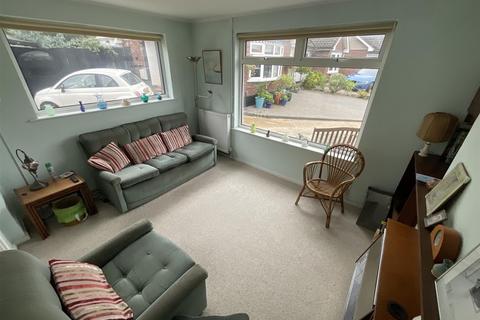 2 bedroom semi-detached house for sale, Sharlands Close, Wickford, Essex