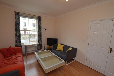 4 bedroom house to rent, 5 Highgate, Durham