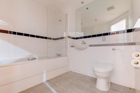 99 Ascote Lane, Shirley, Solihull, B90 1TZ