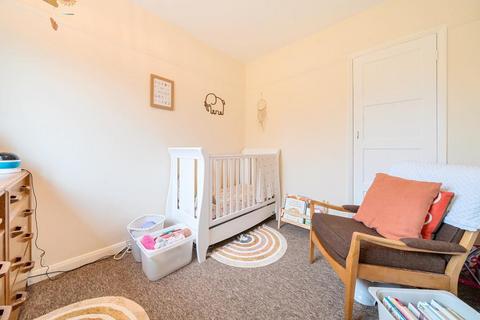 2 bedroom maisonette for sale, Basingstoke,  Hampshire,  RG21