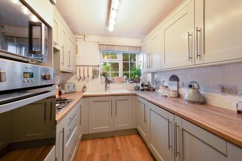 18 Headley Drive, Epsom, KT18 5RP