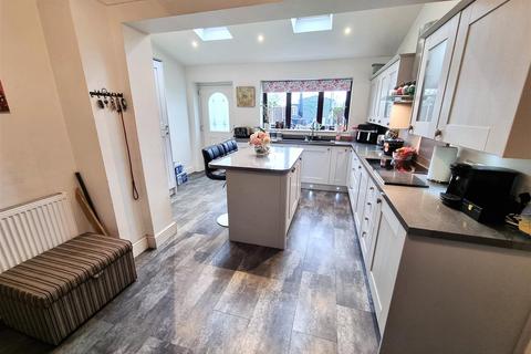 3 bedroom semi-detached house for sale, The Cove, Belton