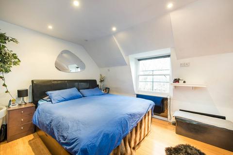 2 bedroom maisonette to rent, Kennington Park Road, Kennington, London, SE11