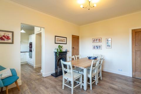 21/2 Learmonth Gardens, Edinburgh, EH4 1HA