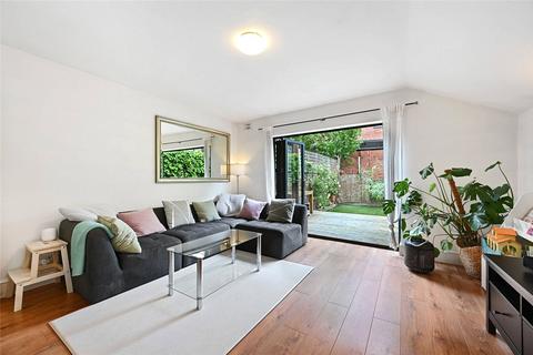 2 bedroom apartment to rent, Pennard Road, London, W12