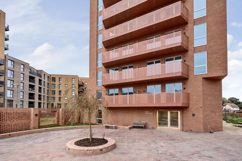 2 bedroom apartment to rent, New Road Triangle,  Feltham,  TW14