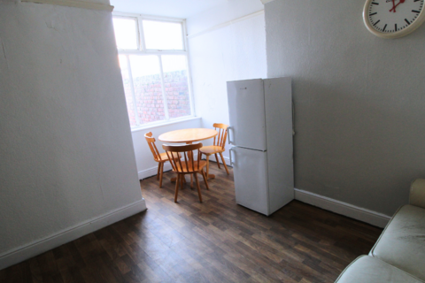 4 bedroom terraced house to rent, Middlesbrough TS1