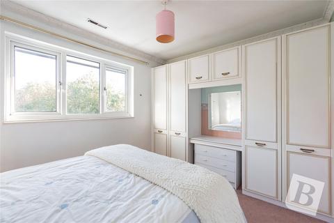 66 Juniper Way, Romford, RM3 0XL