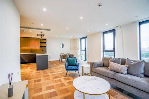 3 bedroom apartment to rent, 2 Merino Gardens, London E1W