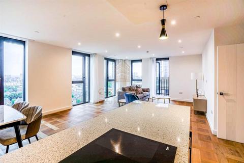 3 bedroom apartment to rent, 2 Merino Gardens, London E1W