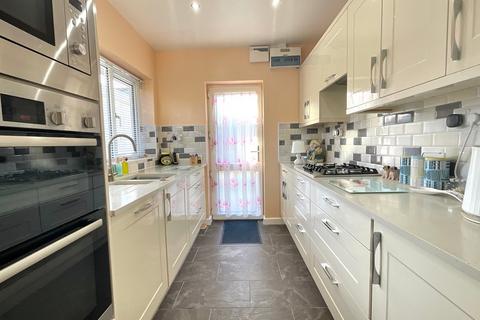 2 bedroom semi-detached bungalow for sale, Heol Teilo, Pontypool NP4