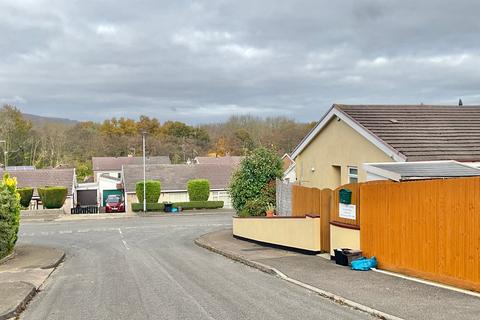 2 bedroom semi-detached bungalow for sale, Heol Teilo, Pontypool NP4