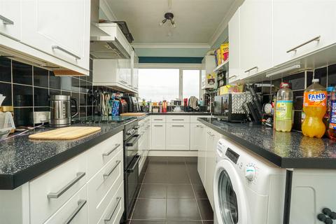 3 bedroom semi-detached house for sale, Parker Road, Hastings