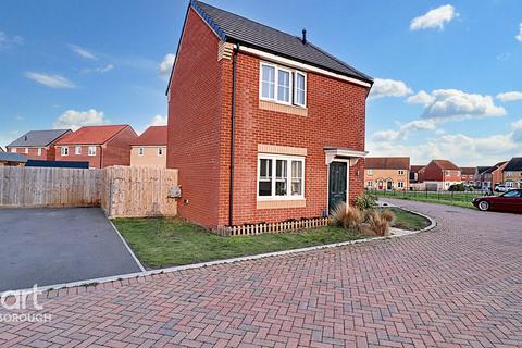 3 bedroom semi-detached house for sale, Buttercup Close, Whittlesey