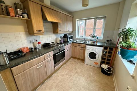 2 bedroom flat to rent, Goldfinch Drive, Preston PR3