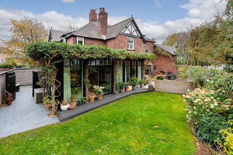 4 bedroom semi-detached house for sale, Cranford Avenue, Knutsford, WA16