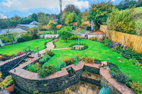 5 bedroom detached house for sale, Pontardulais Road, Cross Hands, Llanelli, Carmarthenshire.