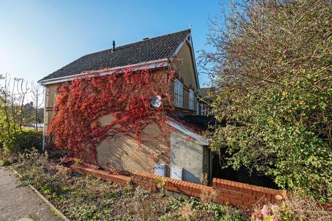 undefined, Field View, Brackley, NN13