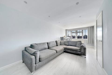 1 bedroom flat for sale, Blaydon Close, Northumberland Park, London N17