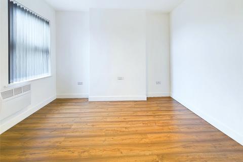 2 bedroom apartment to rent, Heath Road