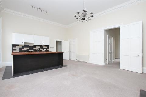 2 bedroom flat to rent, 1 Bennett Street, Bath BA1