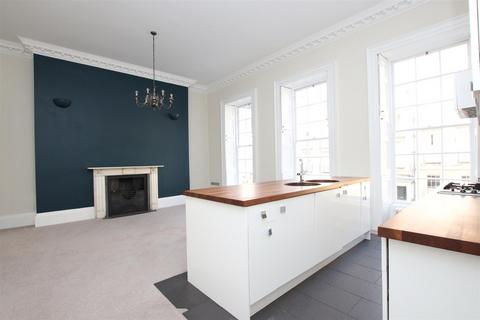 2 bedroom flat to rent, 1 Bennett Street, Bath BA1