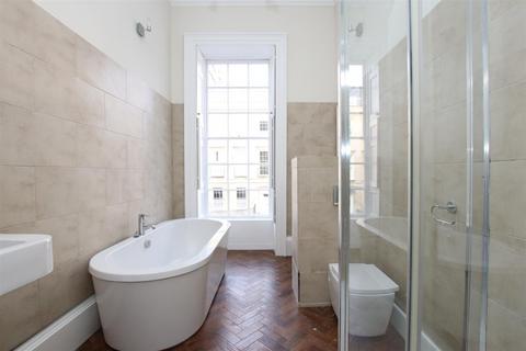 2 bedroom flat to rent, 1 Bennett Street, Bath BA1