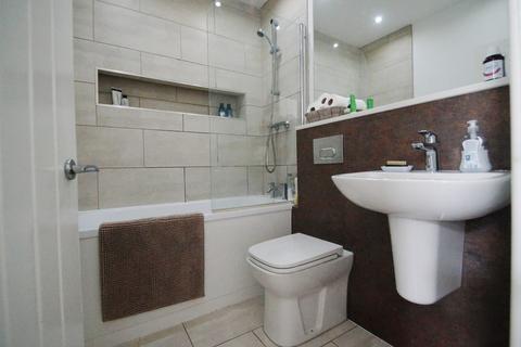 13 Ashes Lane, Springhead, Oldham, OL4 4PF