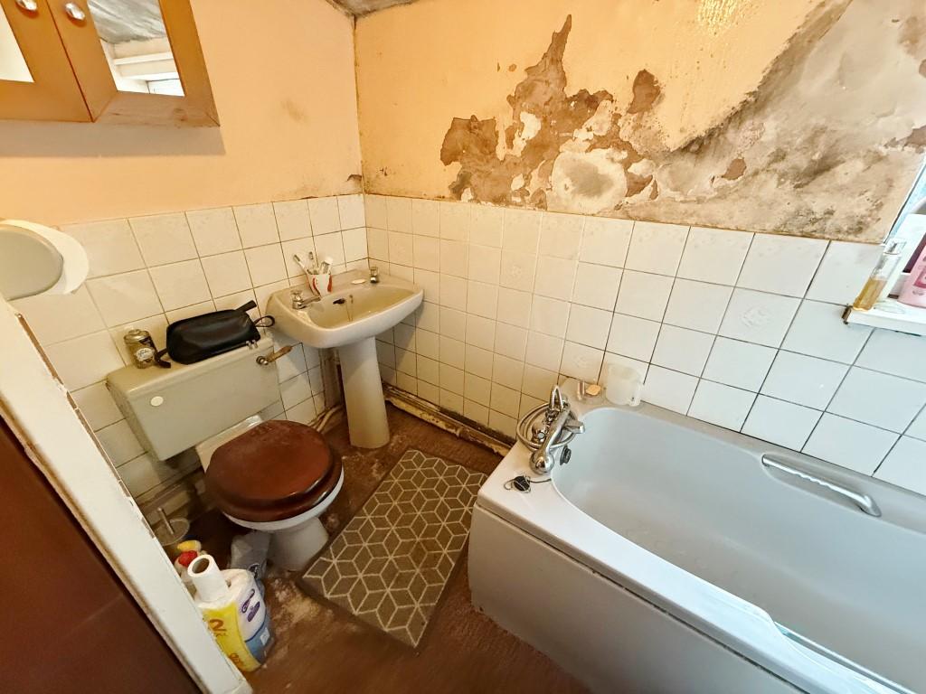 Extra image 4