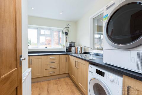 32 Stonedene Close, Forest Row, RH18 5DB