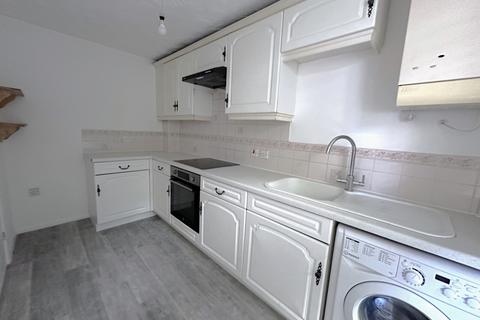 2 bedroom terraced house to rent, Stilemans Wood, Cressing, CM77