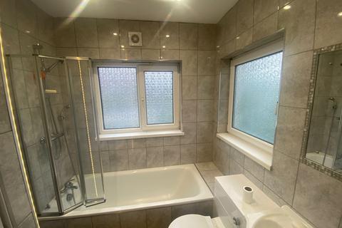 2 bedroom terraced house to rent, East Road, Tylorstown, Ferndale