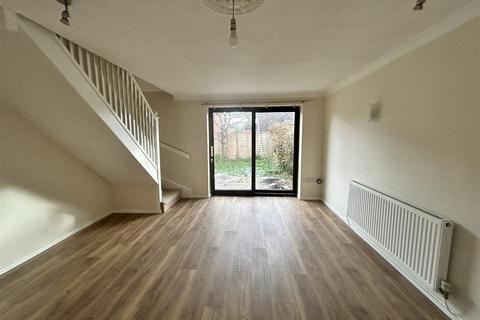 3 bedroom end of terrace house to rent, Goodwin Way, Hereford