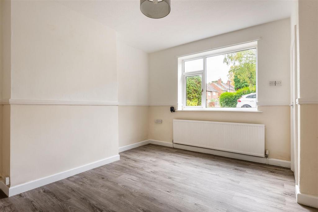 3 Southey Hall Drive-4.jpg