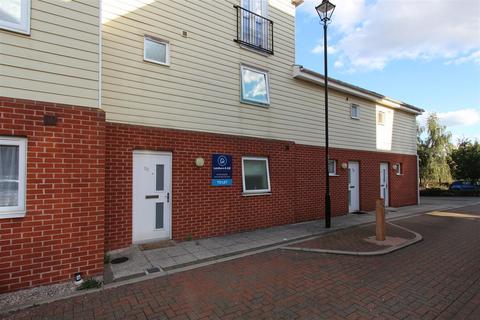 1 bedroom flat to rent, 30 Onyx DriveSittingbourneKent