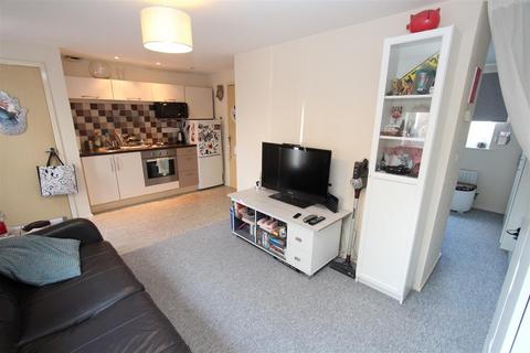 1 bedroom flat to rent, 30 Onyx DriveSittingbourneKent