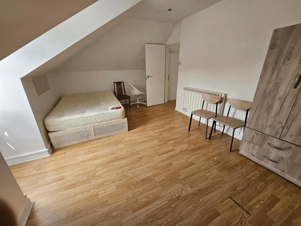 Room1.2.jpg