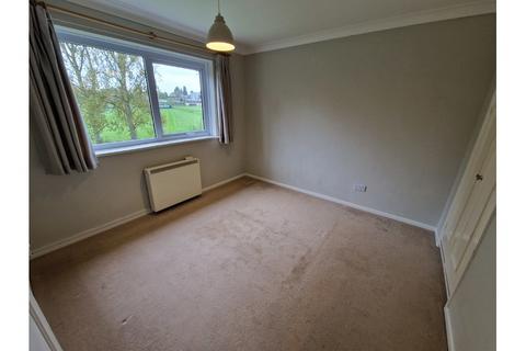 2 bedroom flat to rent, Pembroke Close, TAUNTON TA1