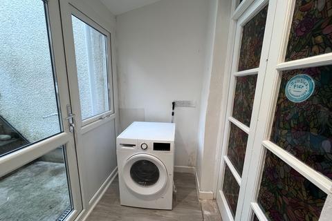 2 bedroom terraced house to rent, 8 Brynmill Terrace Brynmill Lane Brynmill Swansea