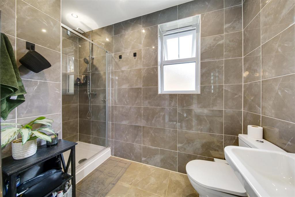 En Suite Shower Room