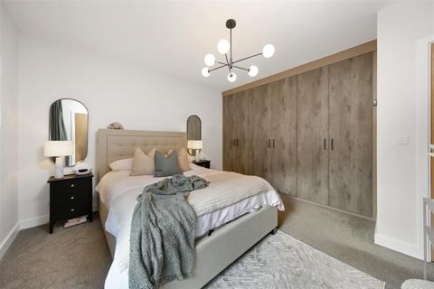 4 bedroom detached house for sale, Hulford Street, Chesterfield