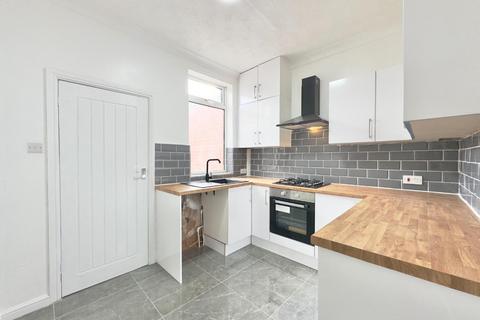 2 bedroom terraced house for sale, Main Street, Wombwell, Barnsley