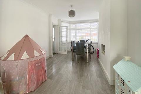 158 Days Lane, Sidcup, DA15 8JS