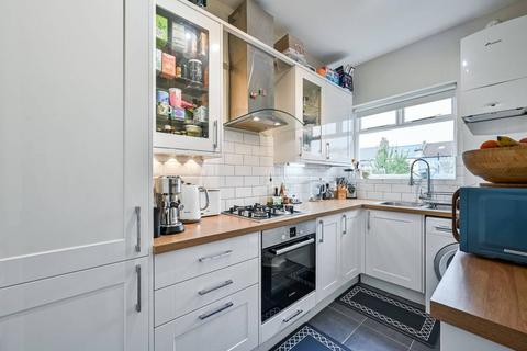 2 bedroom flat for sale, Broadfield Road, Hither Green, London, SE6