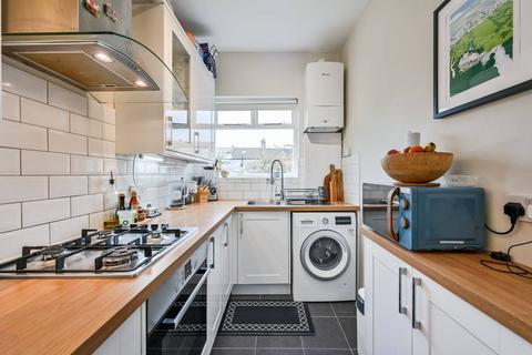 48c Broadfield Road, London, SE6 1NE