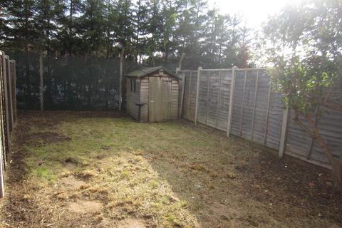 2 bedroom terraced house to rent, Falcon Way, Beck Row IP28